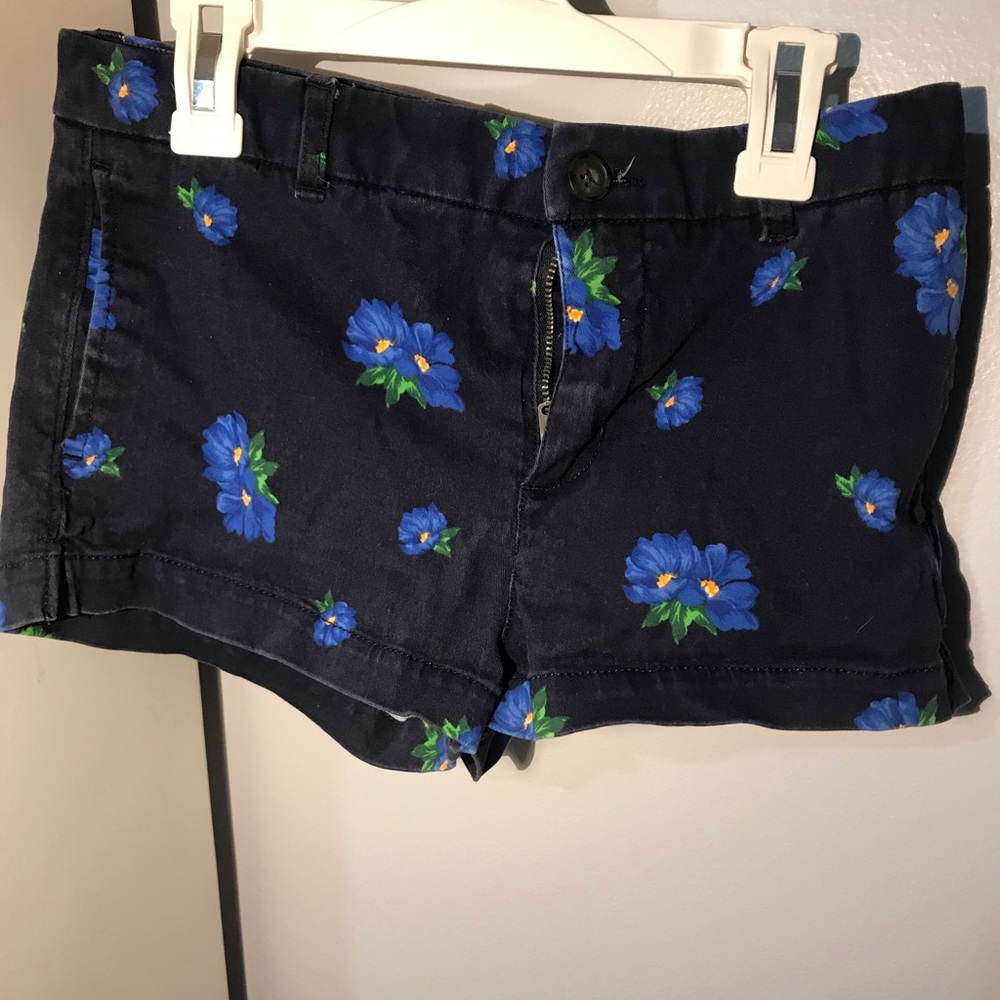 Abercrombie and Fitch floral short shorts